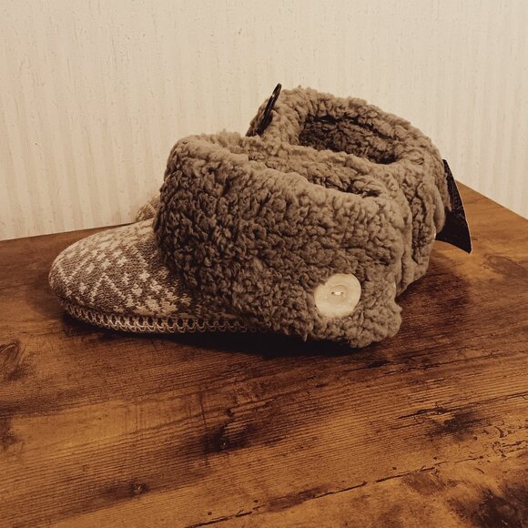 Muk Luks Melinda Bootie Slippers (Grey Snow) - Picture 3 of 10